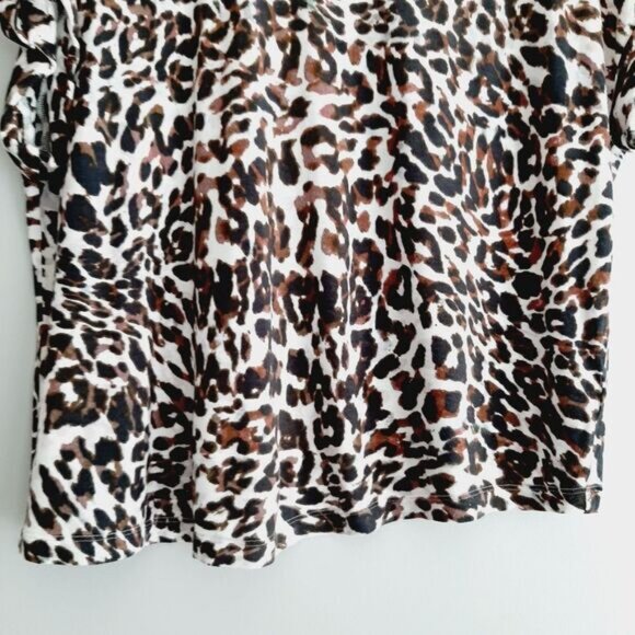 CABI Boxy Asymmetric Hem Soft Short Sleeve Leopard T-shirt Top Sz M - Picture 4 of 8